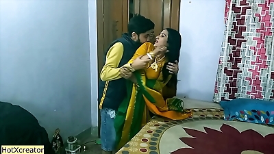 Indian hot Milf aunty vs Innocent teen nephew&excl;&excl; New Indian sex with hindi audio