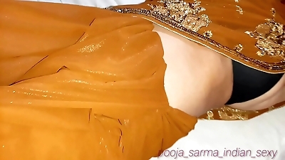 लो आ गई तुम्हारी पूजा भाभी