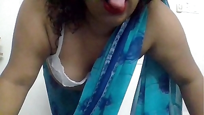 Moves pretty much like Jagger&comma; or maybe not&excl;